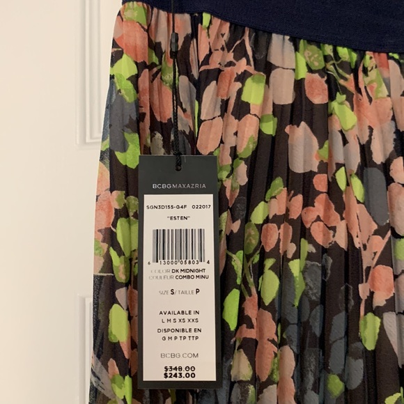 BCBC skirt - Picture 2 of 2